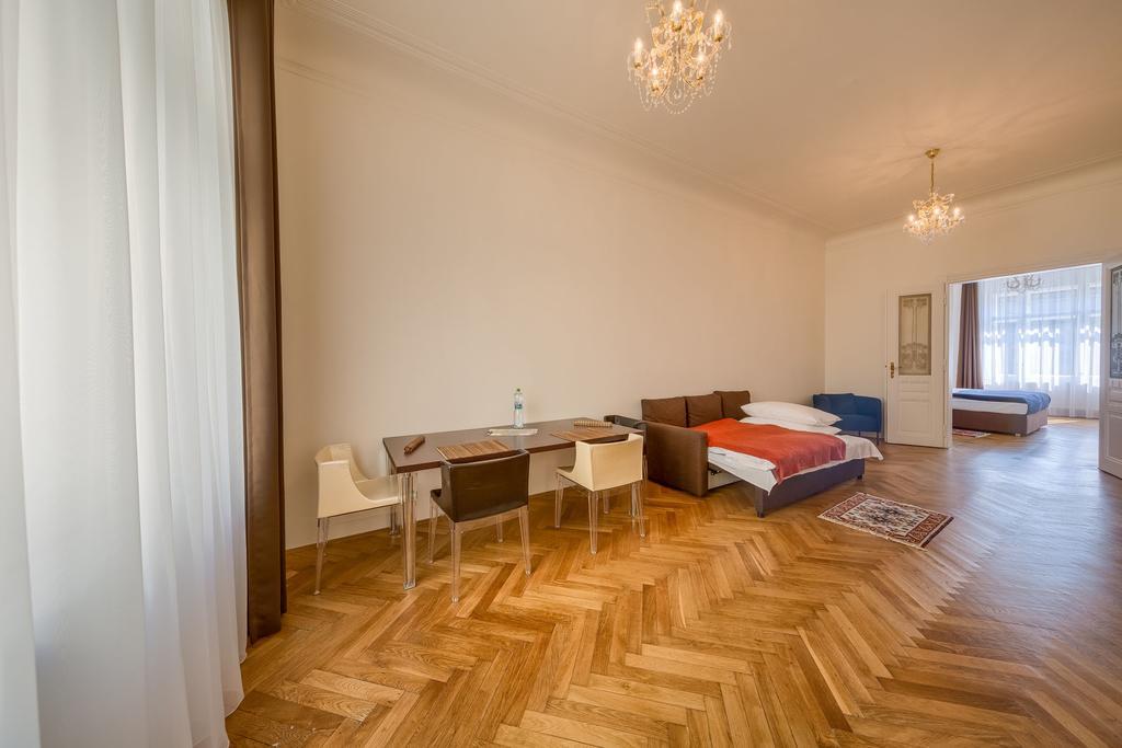 Apartments 39 Wenceslas Square Prag Dış mekan fotoğraf